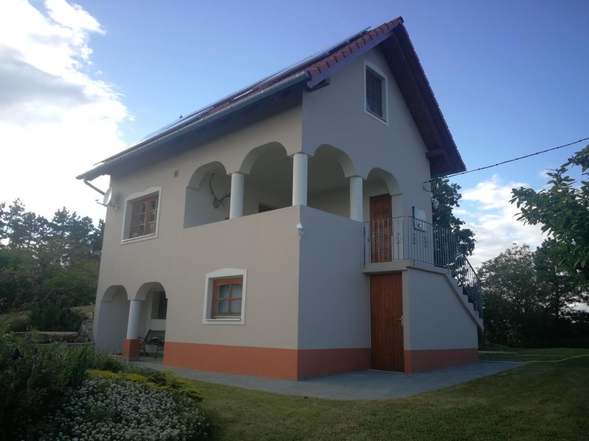 Bottyahat Guesthouse Rezi Luaran gambar